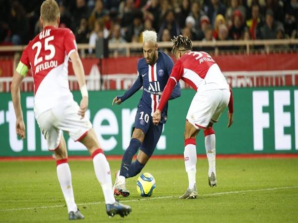 Neymar cán cột mốc ghi bàn ấn tượng tại PSG