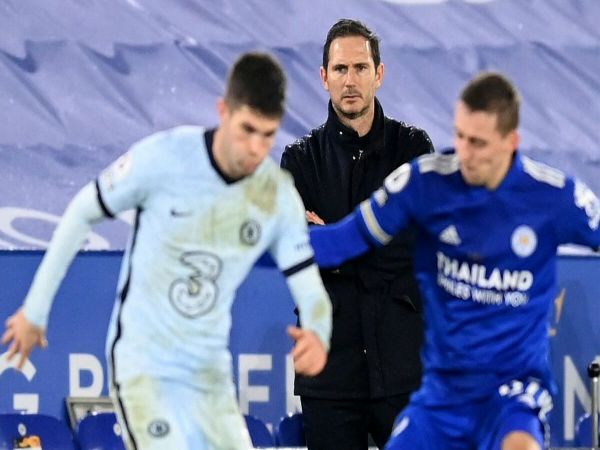 Điểm tin tối 15/4: Lampard có thể dẫn dắt đối thủ của Chelsea