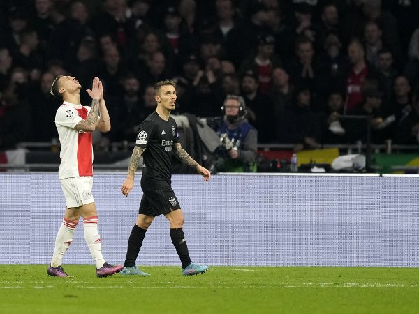 Bóng đá quốc tế 16/3: Ajax bị Benfica loại khỏi vòng 1/8 Cúp C1
