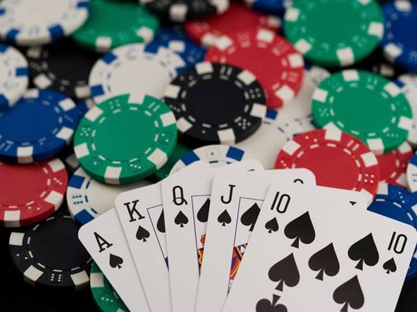 Lên chiến lược khi tìm hiểu 3BET trong Poker là gì