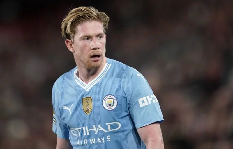 Chuyển nhượng 24/07: De Bruyne không rời Man City