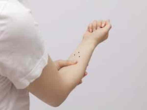 Bói 3 nốt ruồi hình tam giác trên cánh tay đoán vận mệnh?