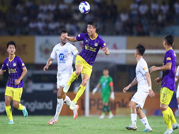 Tin V-League: Nam Định giữ vững ngôi đầu bảng