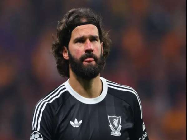 Bóng đá QT: Liverpool thiệt quân trước thềm đấu Chelsea