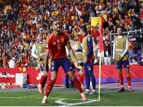 Tin bóng đá Anh: Mikel Merino cùng đẳng cấp với Rodri