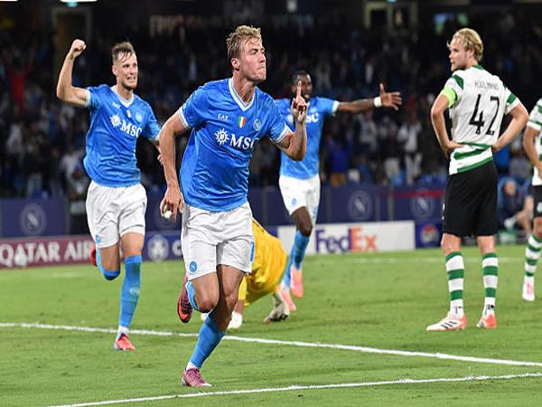 Tin Napoli: Rasmus Hojlund có cú đúp ấn tượng