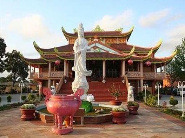 Nằm mơ thấy chùa bị cháy, đang xây dựng mang điềm gì?