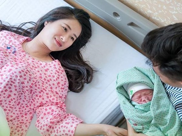 Nằm mơ thấy có bầu đi đẻ là cát lành hay xui rủi?