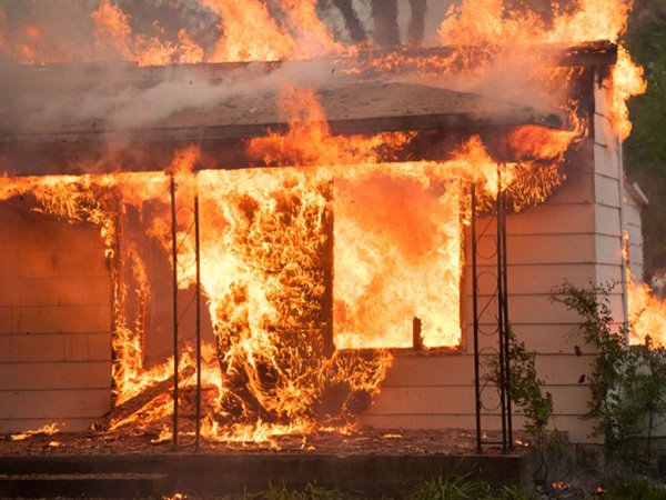 Nằm mơ thấy cháy nhà là điềm gì, hên hay xui, số mấy?