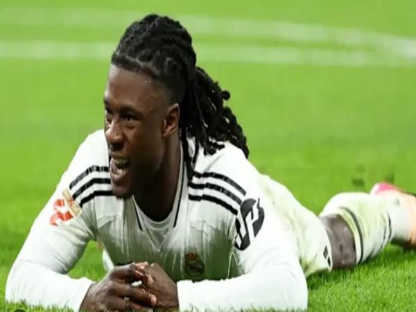 BĐ Pháp: HLV Deschamps cân nhắc loại Camavinga dự World Cup